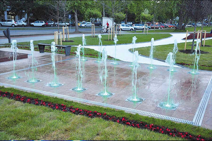 Fuente de suelo con instalación en depósitos Fuente de suelo con instalación en depósitos
